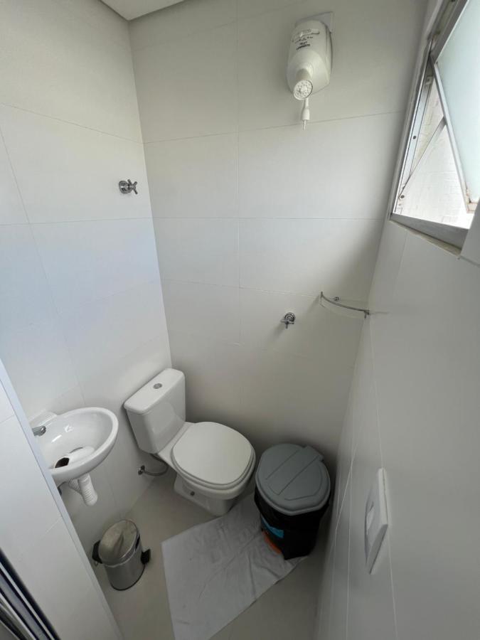 Apartamento Impecavel Completo Proximo A Praia Com Barco Opcional Гуаружа Екстер'єр фото